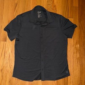 Gray shirt sleeve casual button up